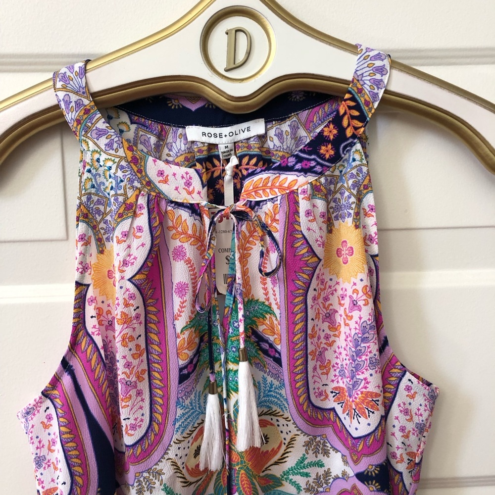 NWT - Rose & Olive Cut Out Top w/Front Tasseled Ties & Shirttail Hem